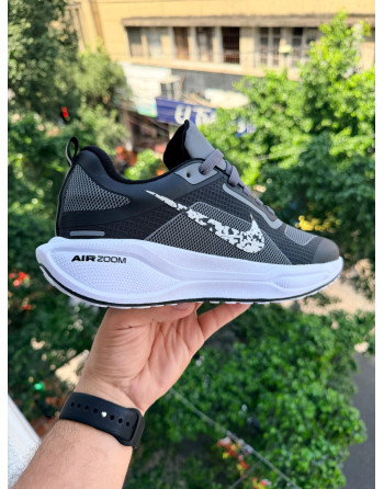 NIKE ZOOM GV