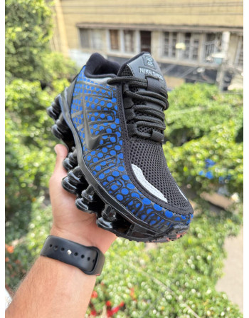 NIKE SHOX QY