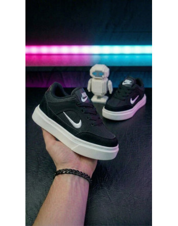 NIKE BOLICHERO BG